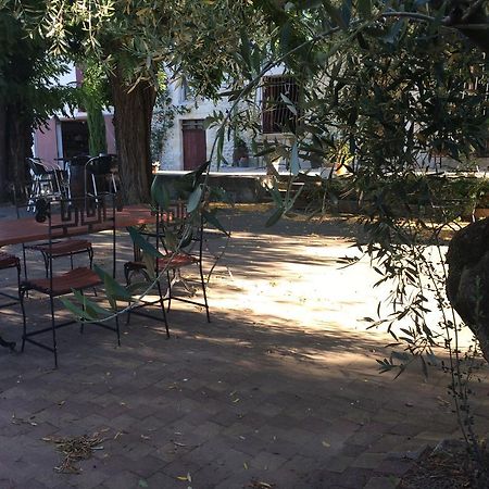 Mézoargues Mas Moineau Bed & Breakfast エクステリア 写真