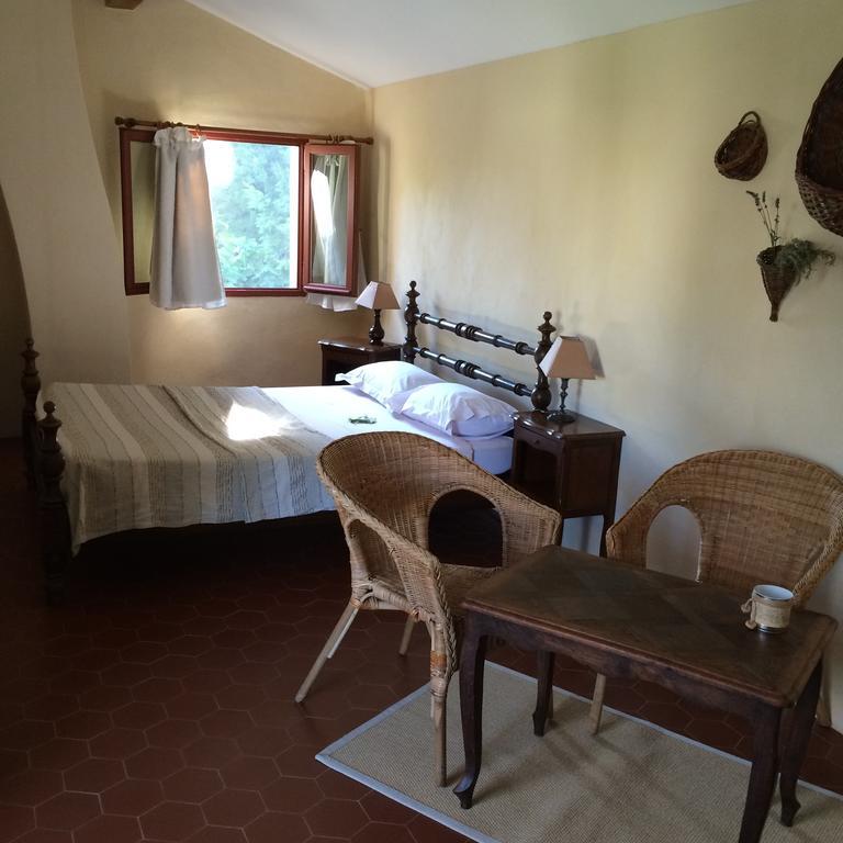 Mézoargues Mas Moineau Bed & Breakfast 部屋 写真